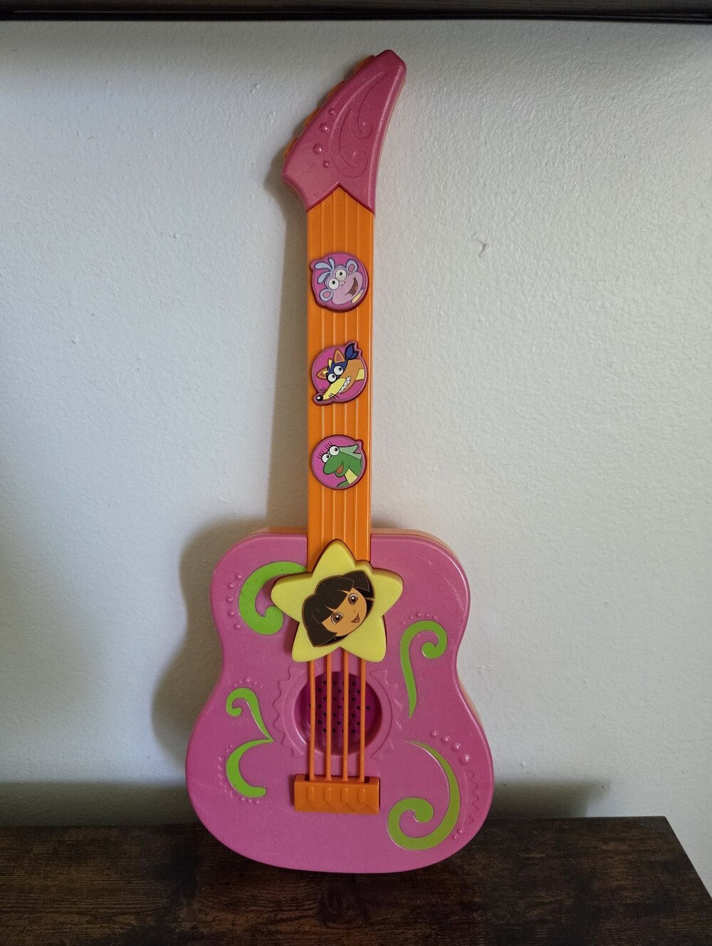 Mattel 2009 Dora The Explorer Guitar Toy